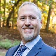 Robert M Hallivis, DPM